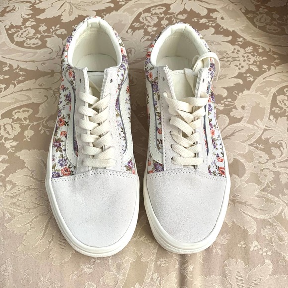 Vans Old Skool Sneaker in Floral + Marshmallow - Picture 5 of 14